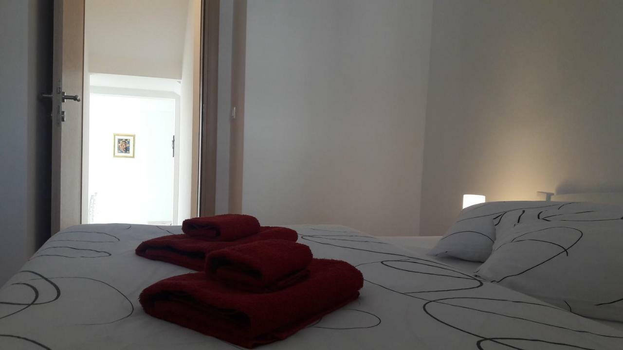 Apartment Anakatarina Трогір Екстер'єр фото